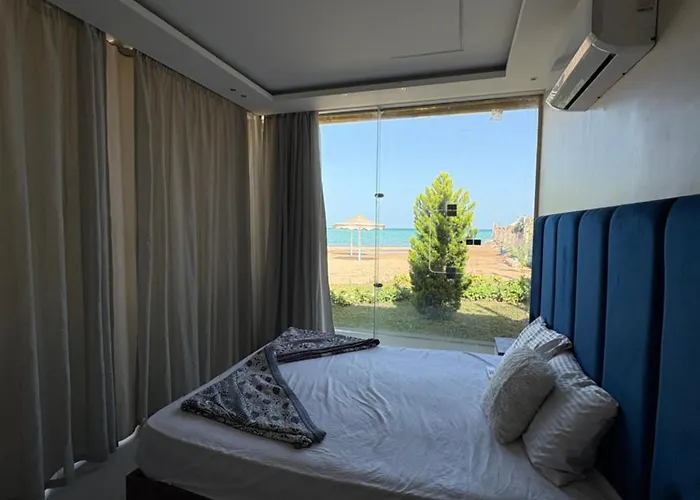 Casablanca Star Hotel, *